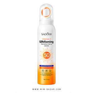 اسپری ضد آفتاب ویتامین C سادور SPF50 مناسب محافظت از پوست در برابر اشعه UVA و UVB با خاصیت روشن کنندگی و آبرسانی پوست